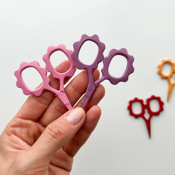 Small Pink Flower Scissors