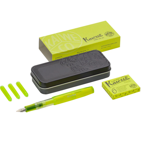 An image of a Kaweco Ice Sport highlighter set. There is a pen, keepsake box, and set of refills