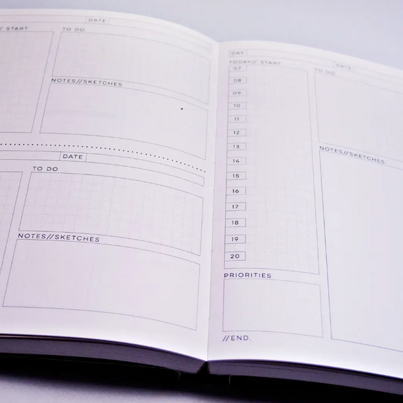 Undated Daily Planner: Amwell